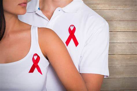 Nguoi-bi-nhiem-hiv-aids-co-duoc-ket-hon-khong
