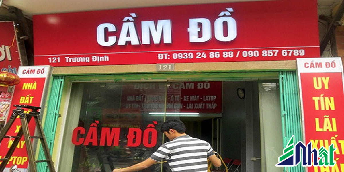 Cam-do-can-nhung-gi-nguoi-di-cam-do-co-can-du-18-tuoi-khong