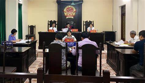 Trieu-tap-hop-le-hai-lan-la-gi-van-vang-mat-toa-an-xu-ly-the-nao